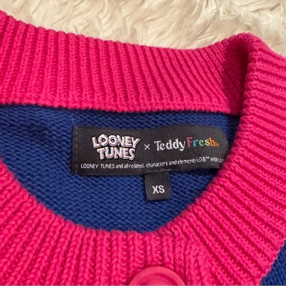 Looney Tunes x Teddy Fresh Tweety Cardigan - Size XS - Picture 6 of 7